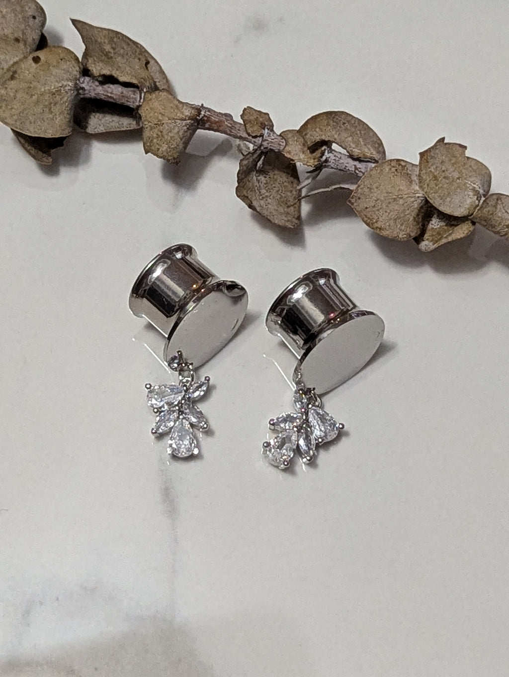 Dainty Crystal Dangle Gauges