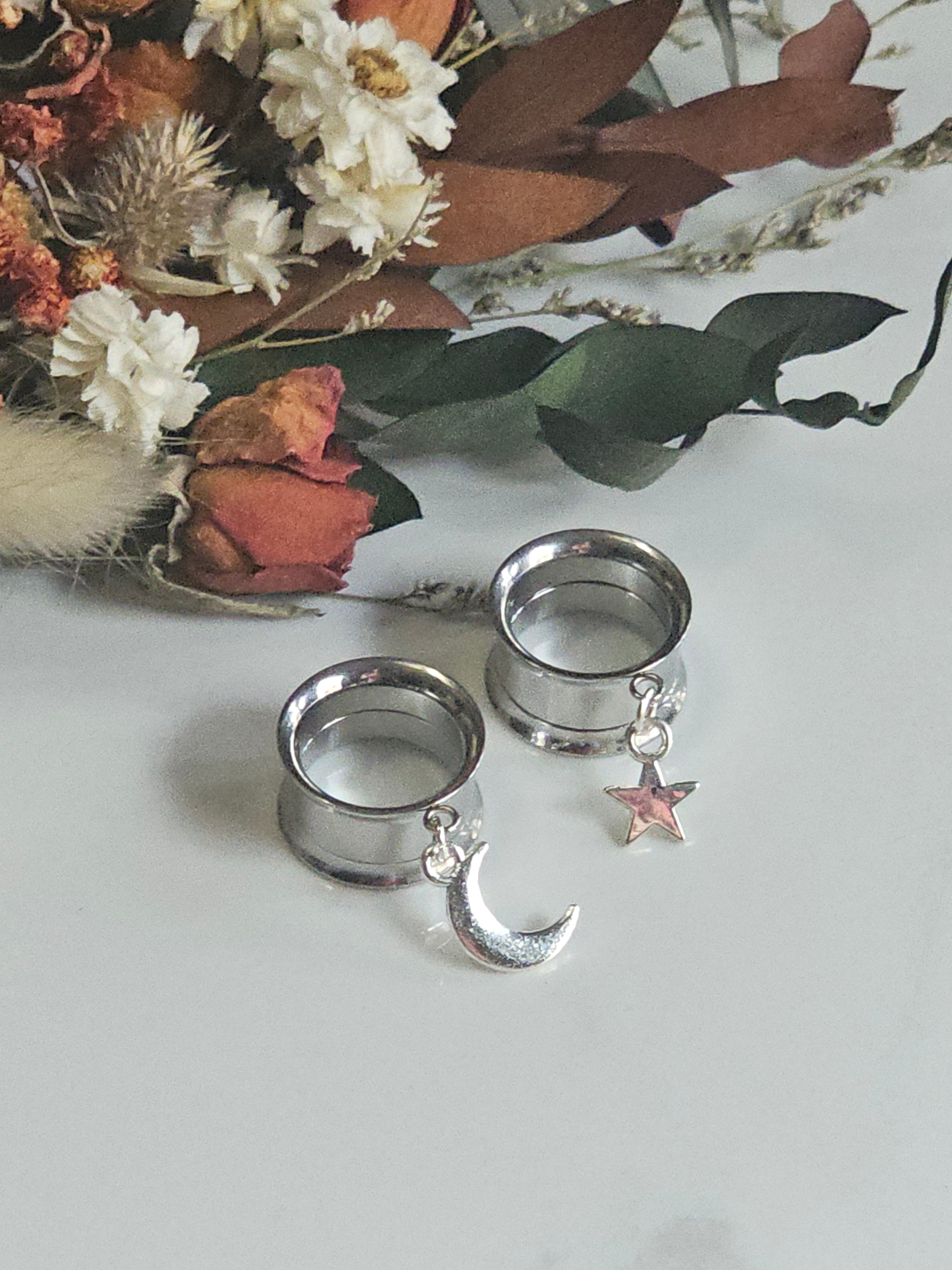 Moon and star dangle gauges