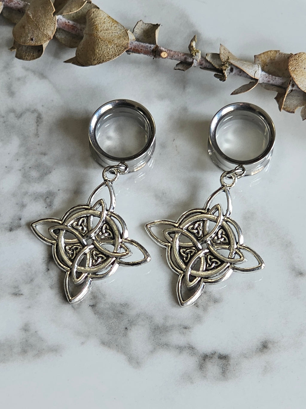 Large Witch's knot dangle gauges