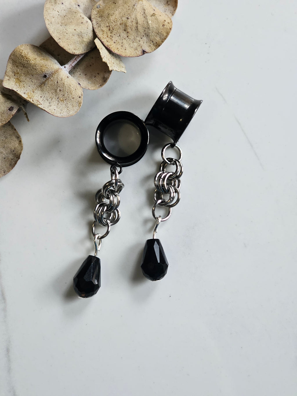Black drop dangle gauges
