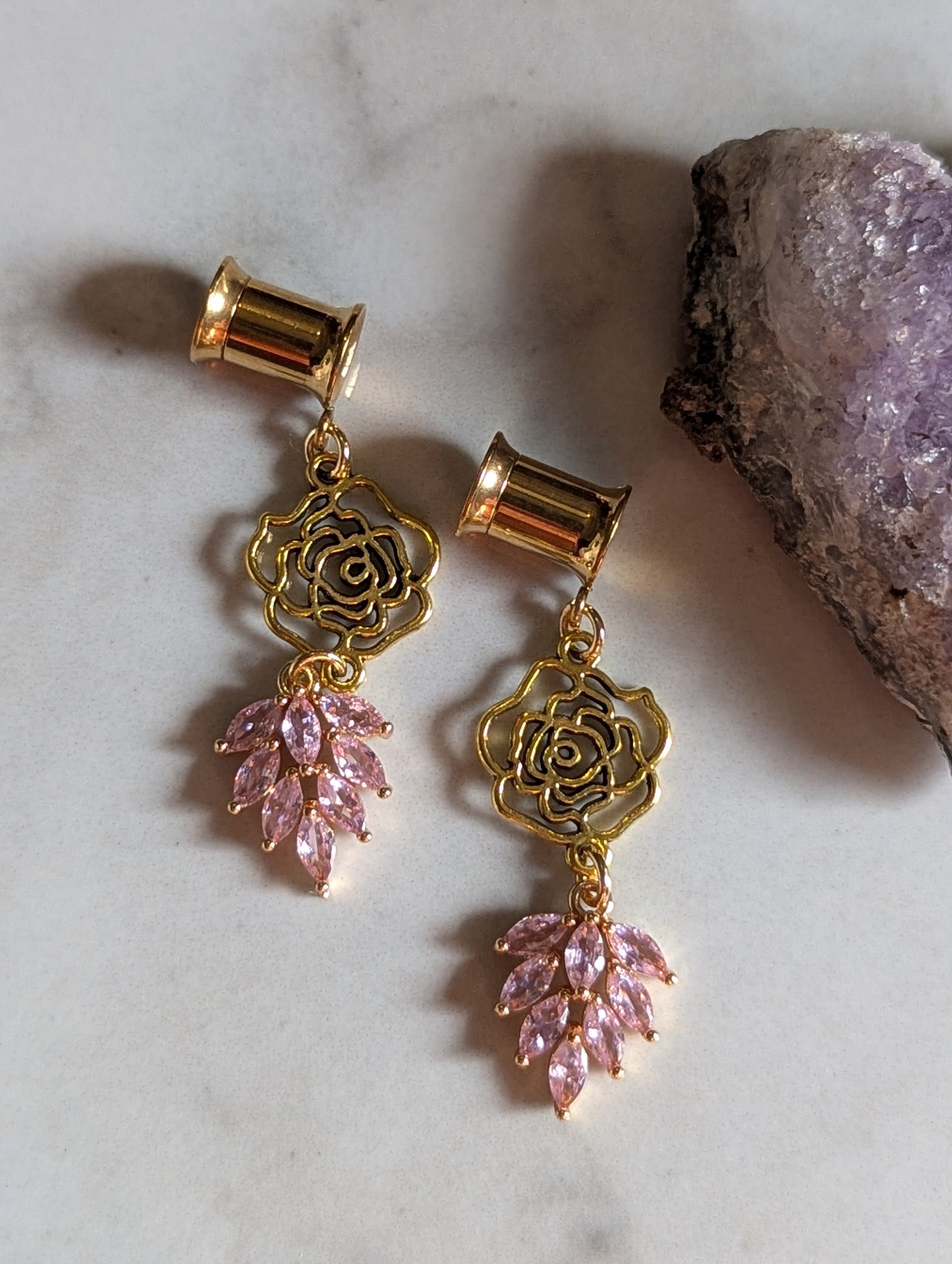Pink rose dangle gauges