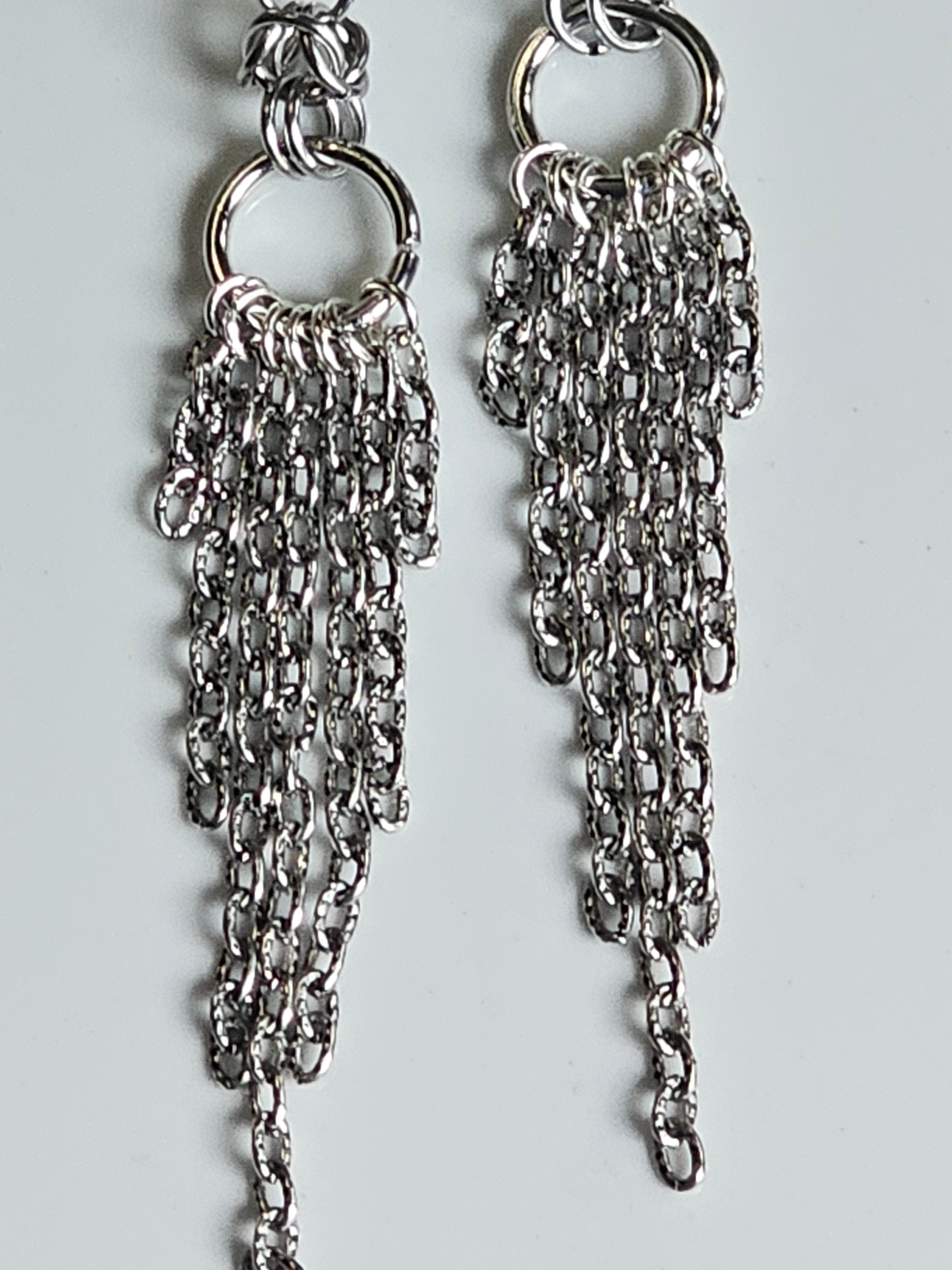 Chain tassel dangle gauges