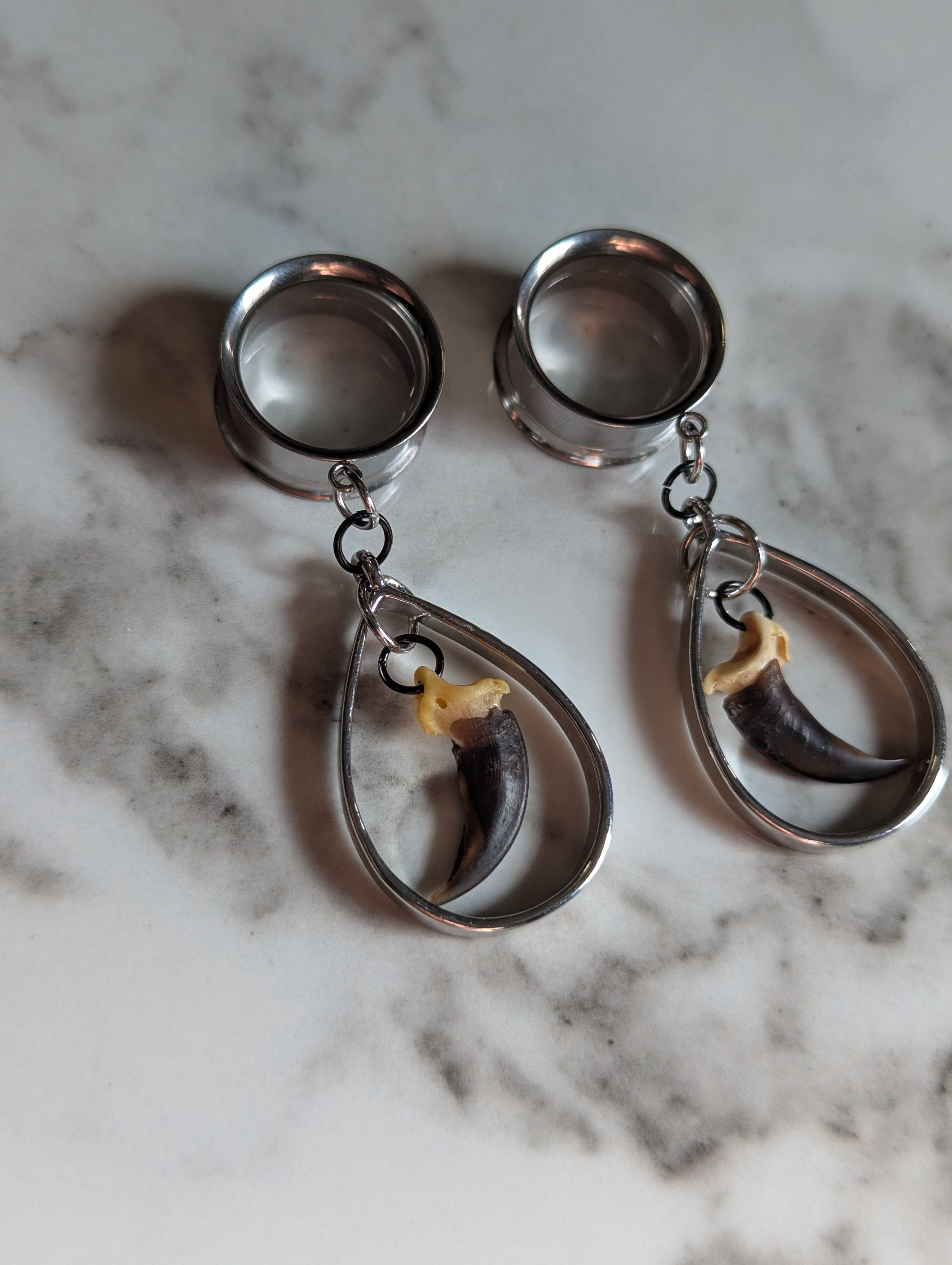 Coyote Claw dangle gauges