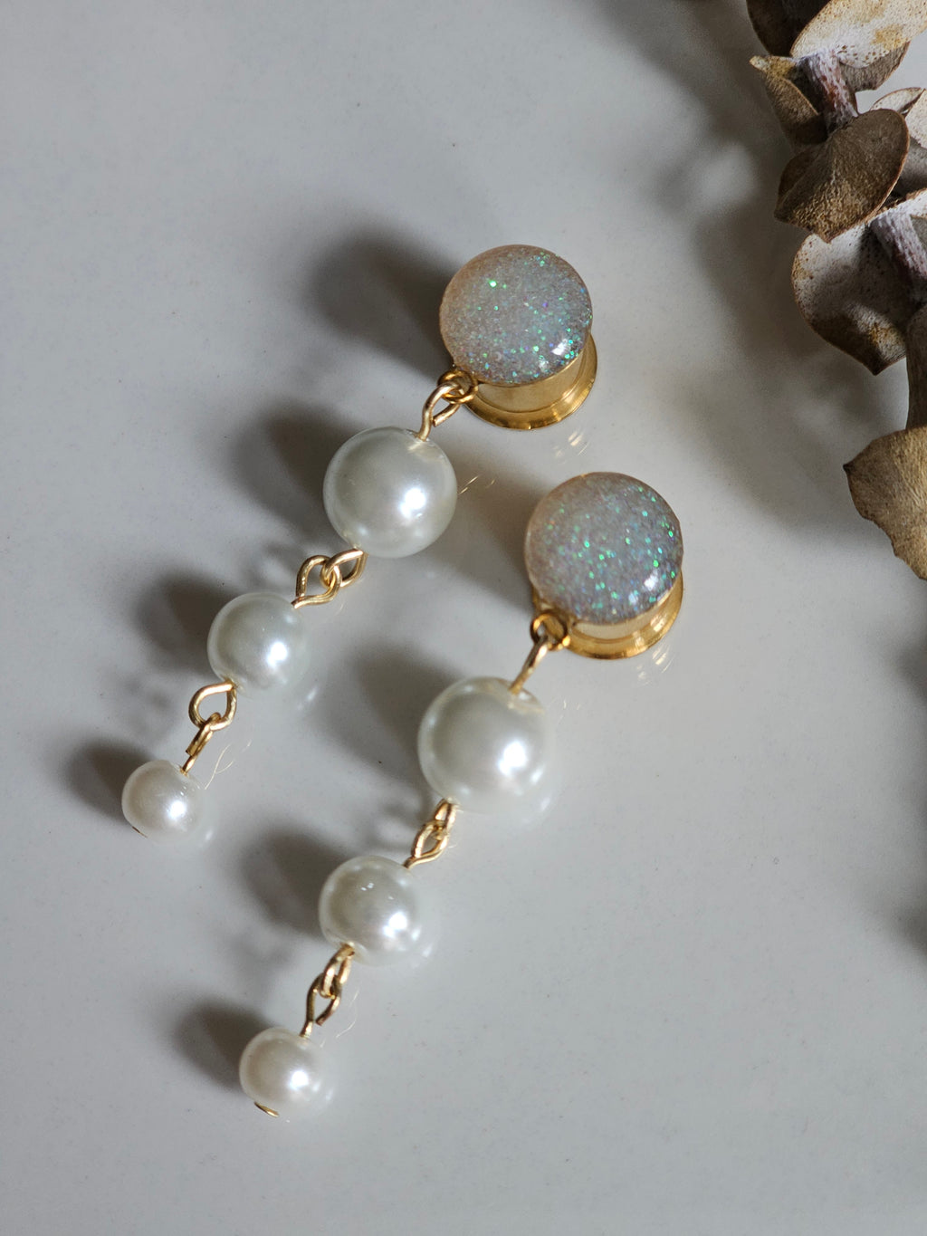 Faux pearl dangle gauges