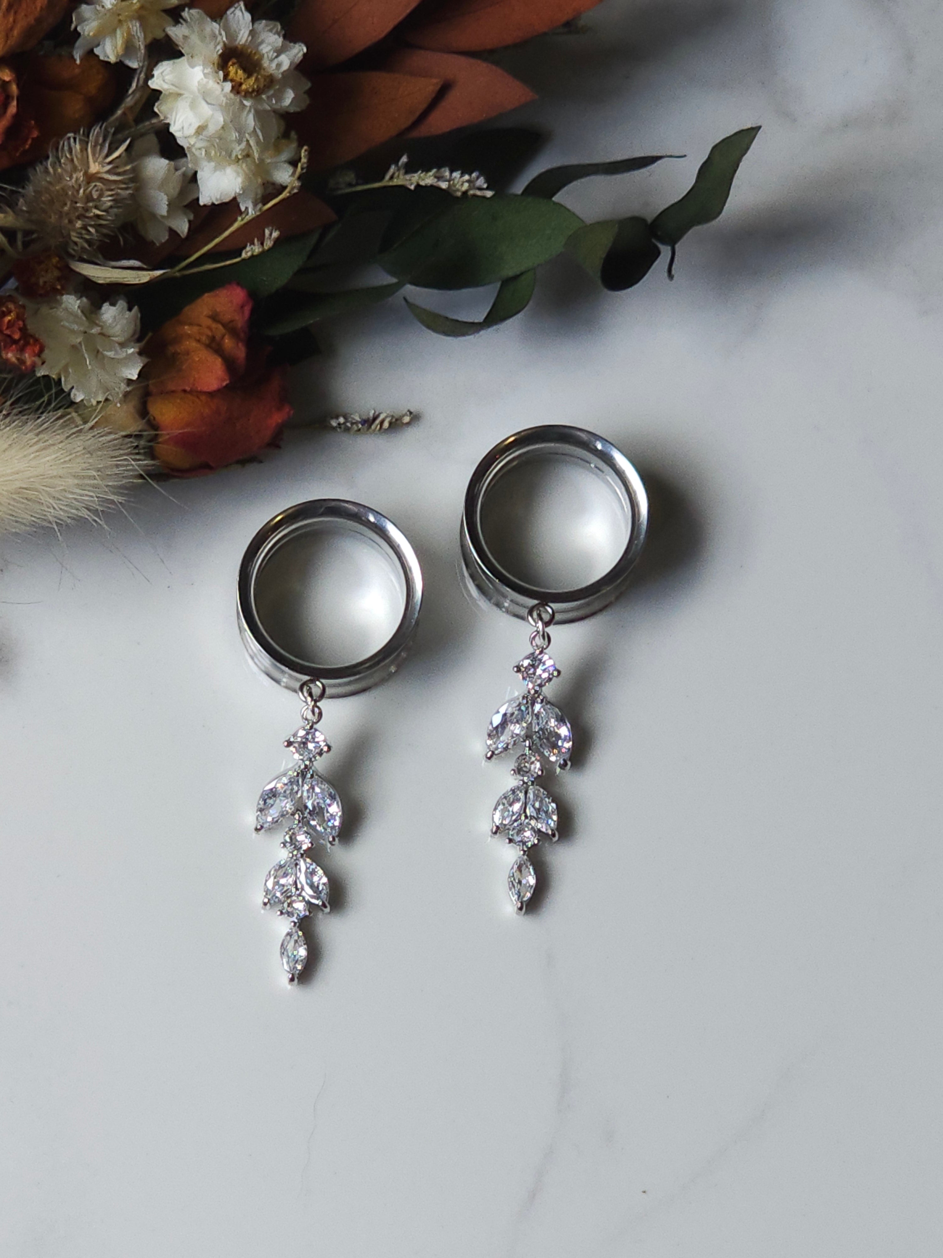 Special Occasion Dangle Gauges