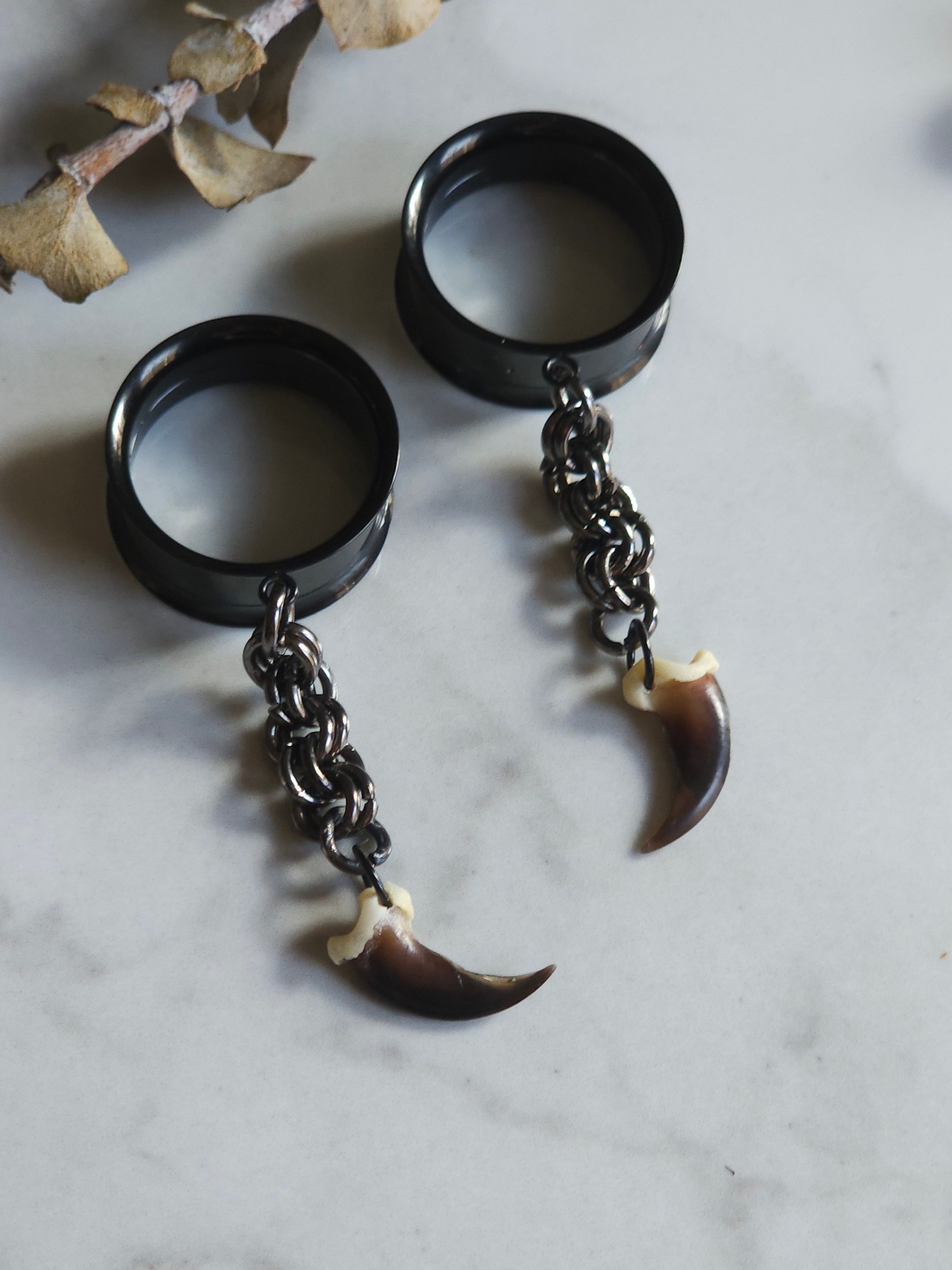 Coyote Claw Chainmail dangle gauges