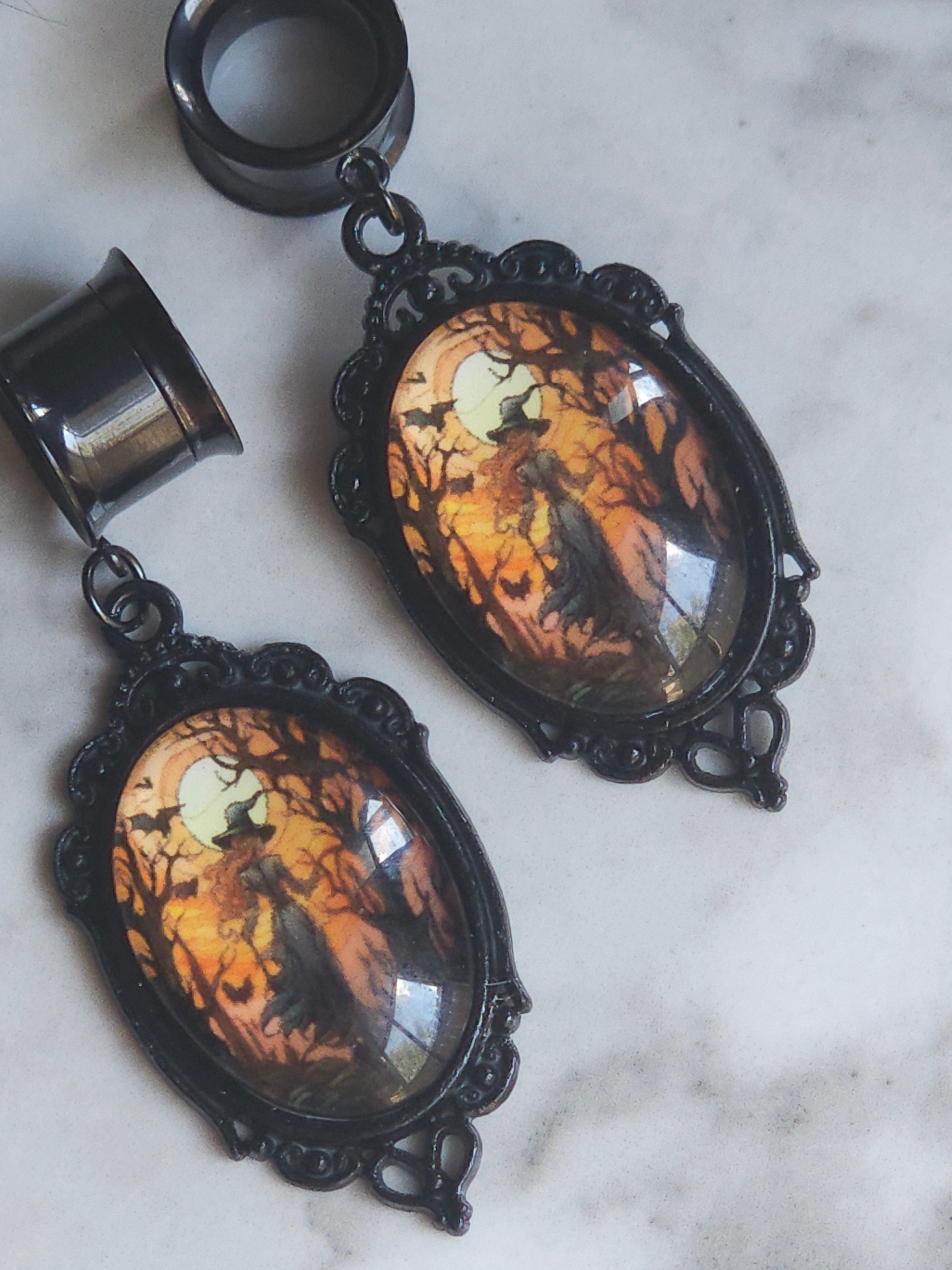 Witch Cameo Dangle Gauges