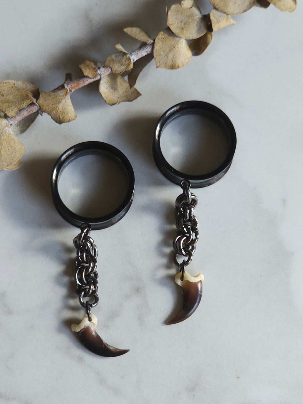 Coyote Claw Chainmail dangle gauges
