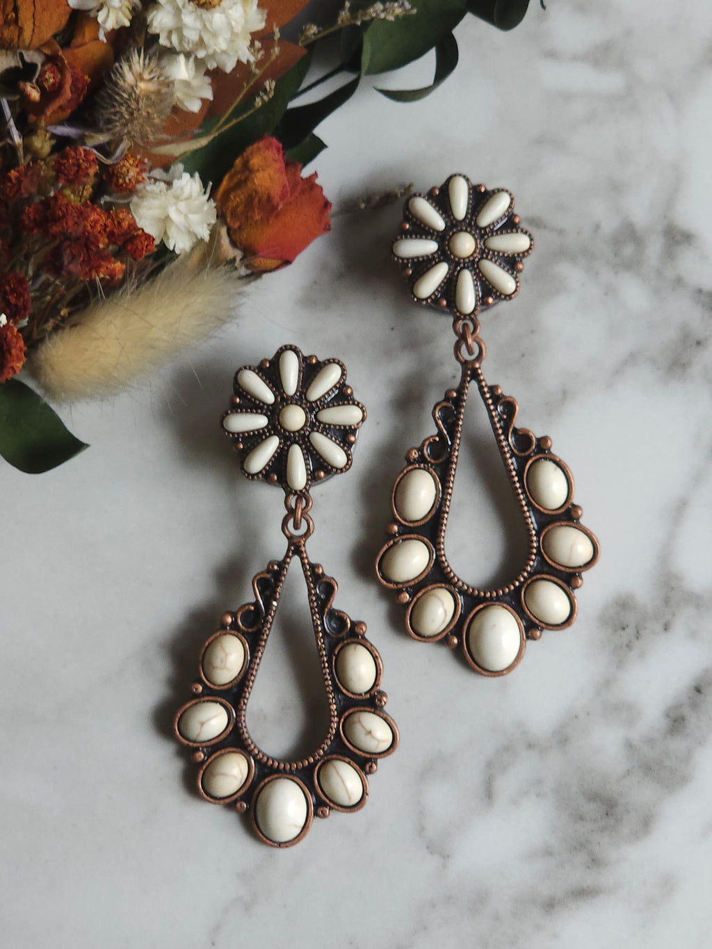 Antique style dangle gauges