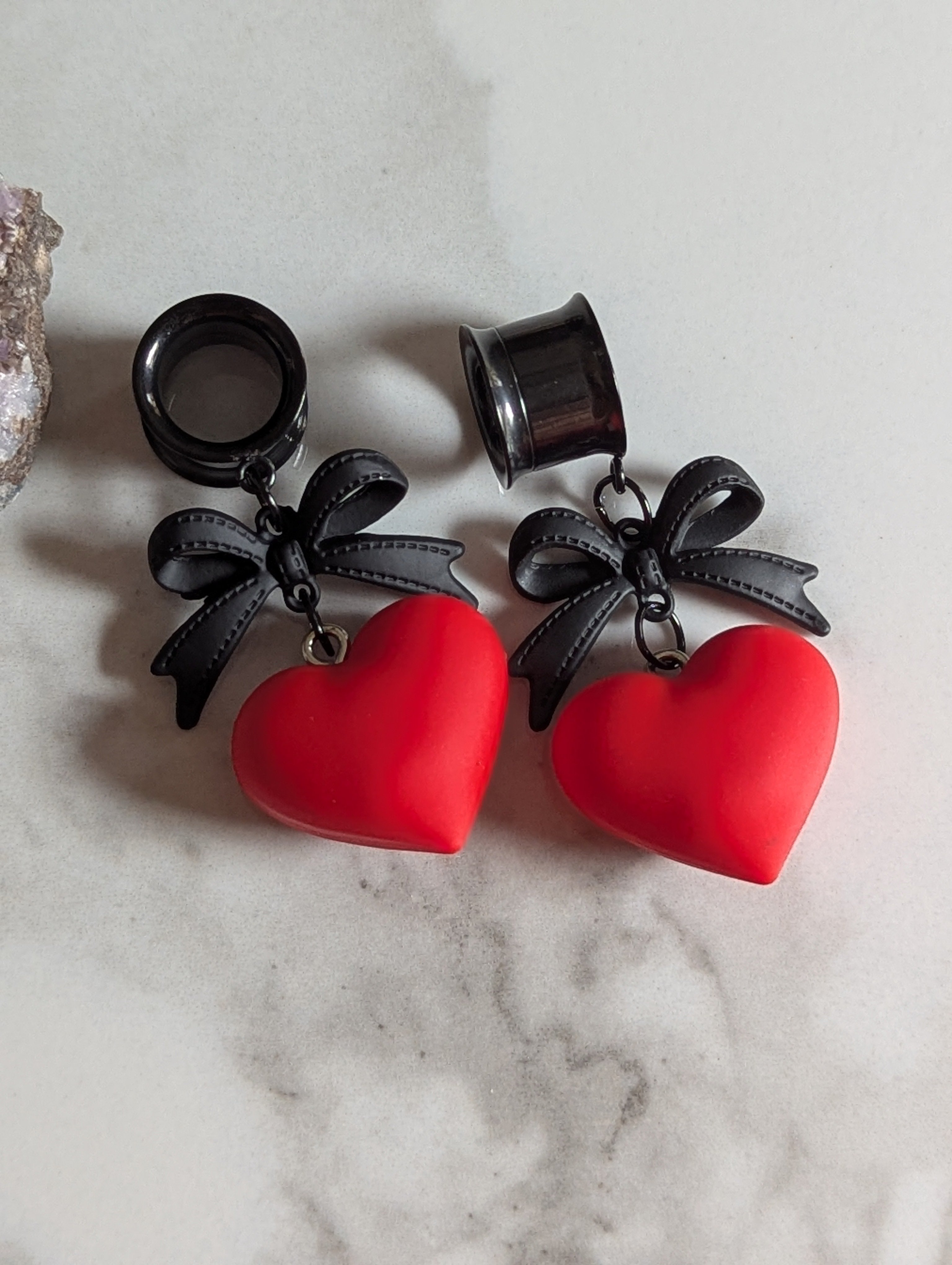 Kawaii heart dangle gauges