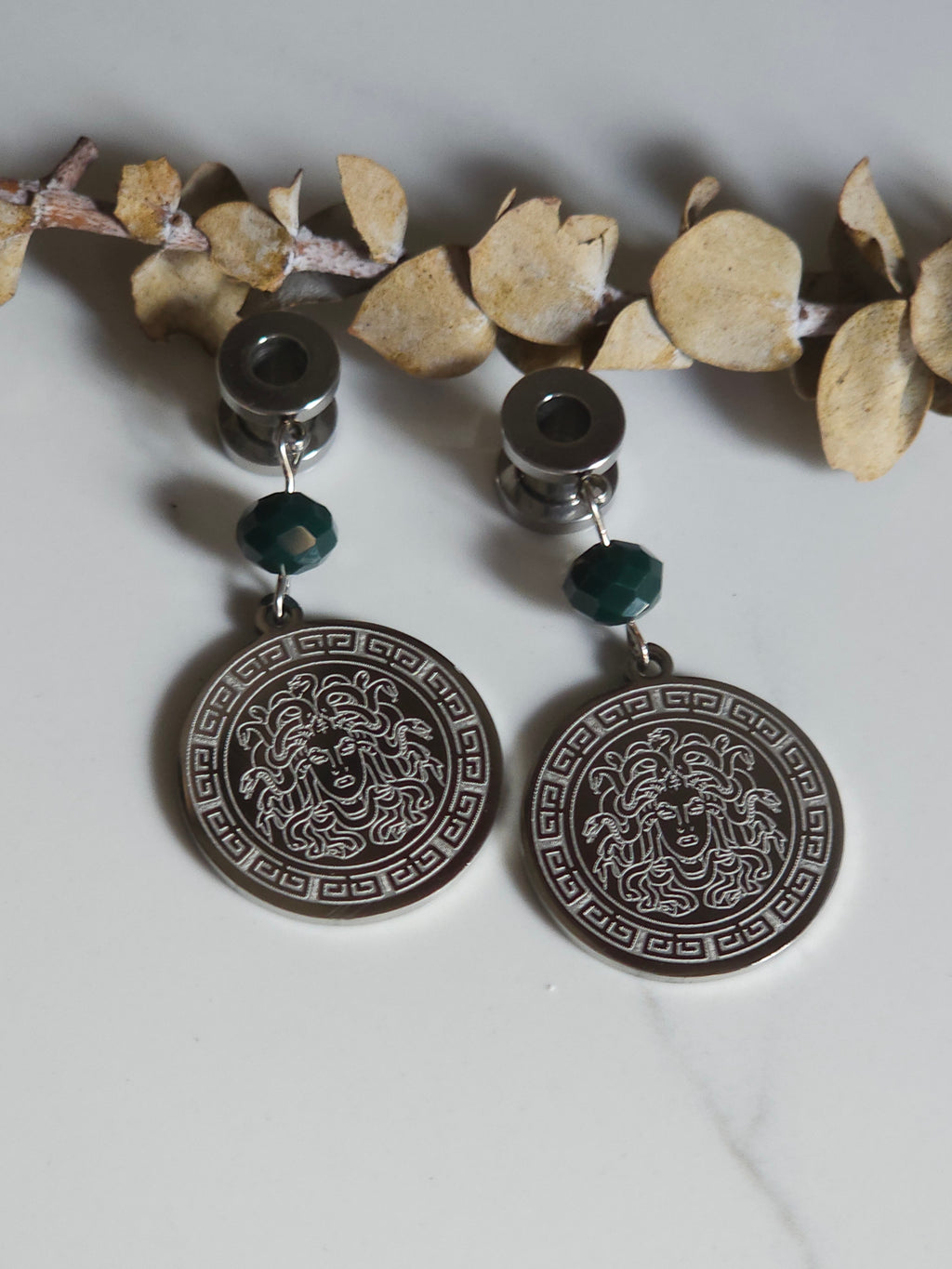 Medusa dangle gauges