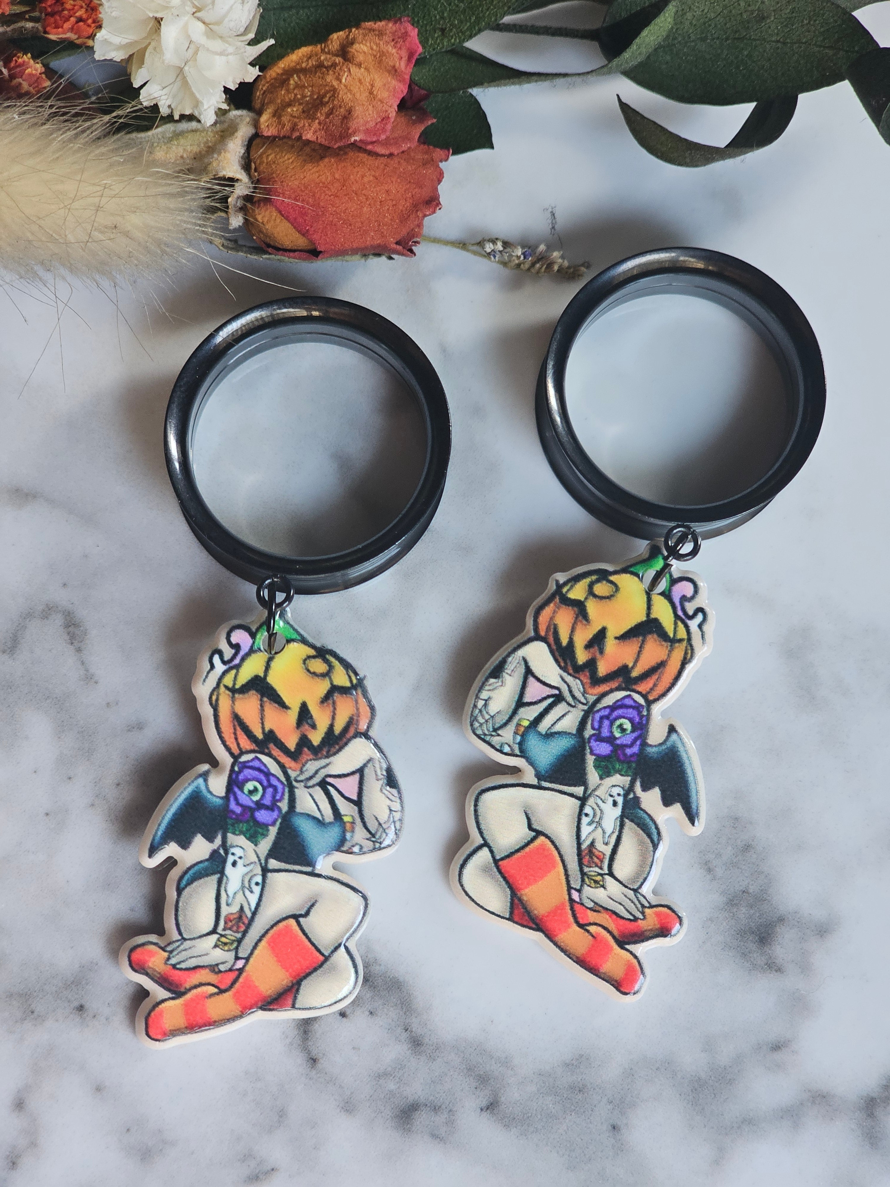 Sexy pin up pumpkinhead dangle gauges