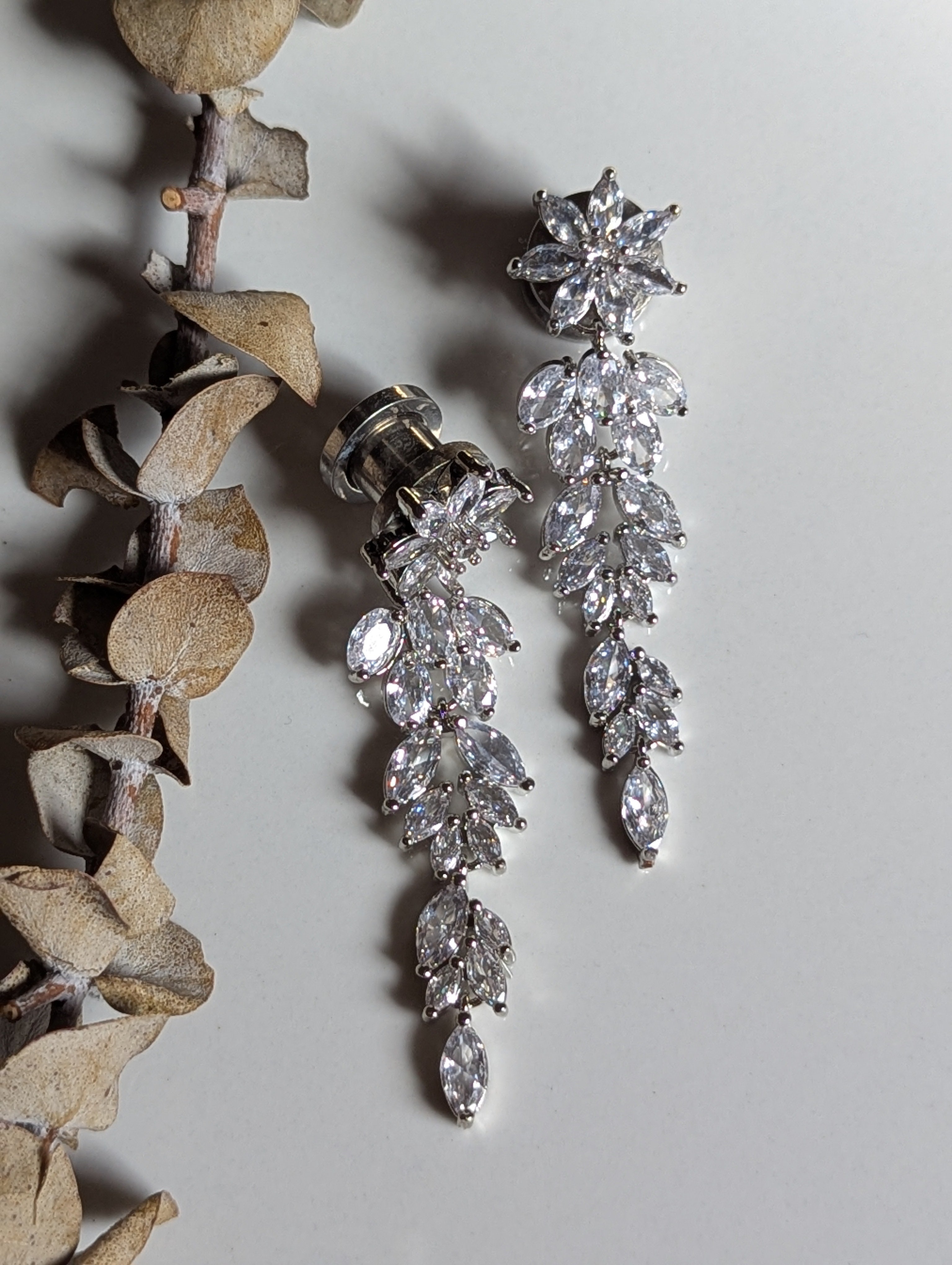 6MM-10MM Elegant Crystal Bridal gauges