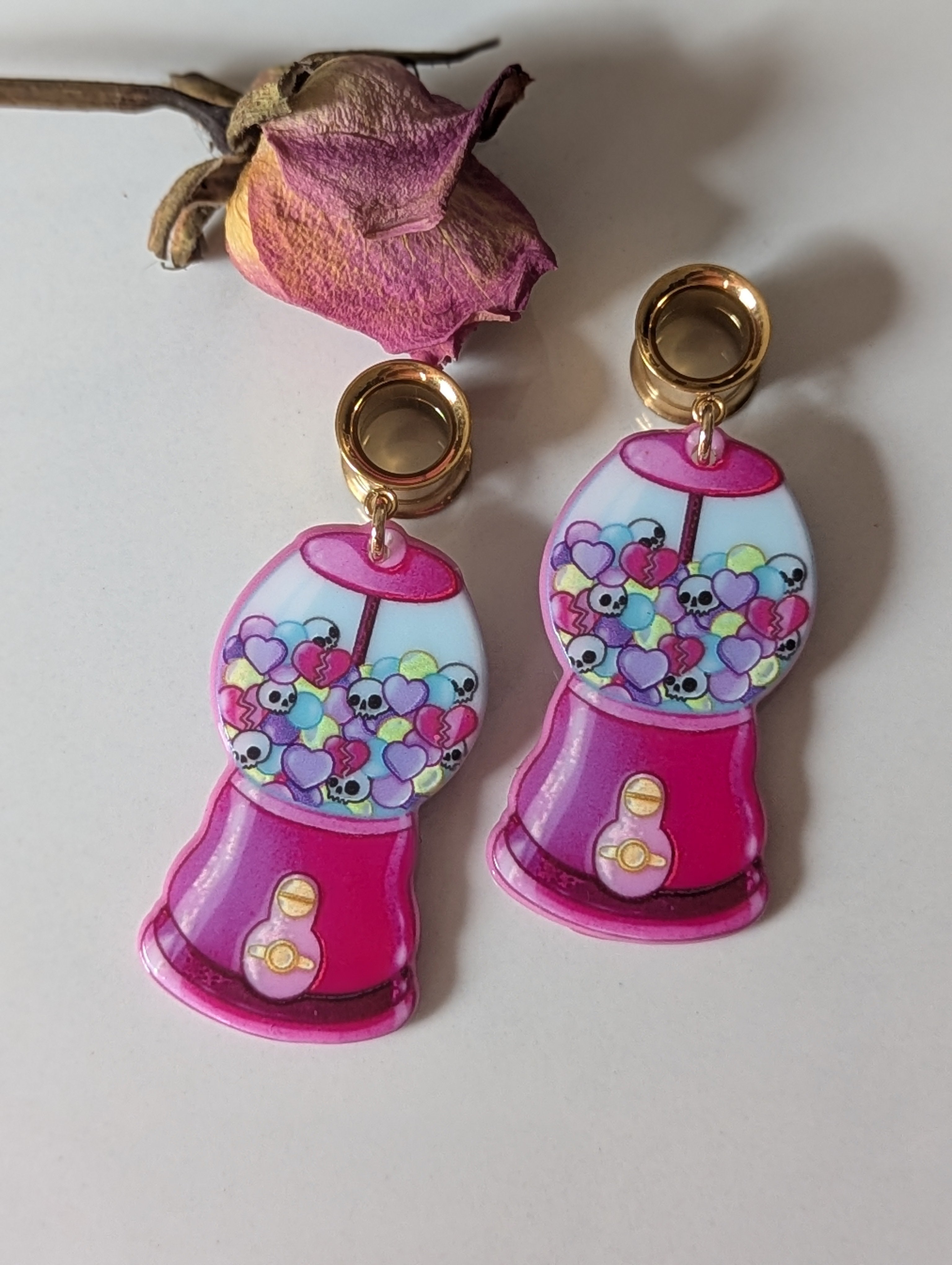 Broken heart candy dangle gauges