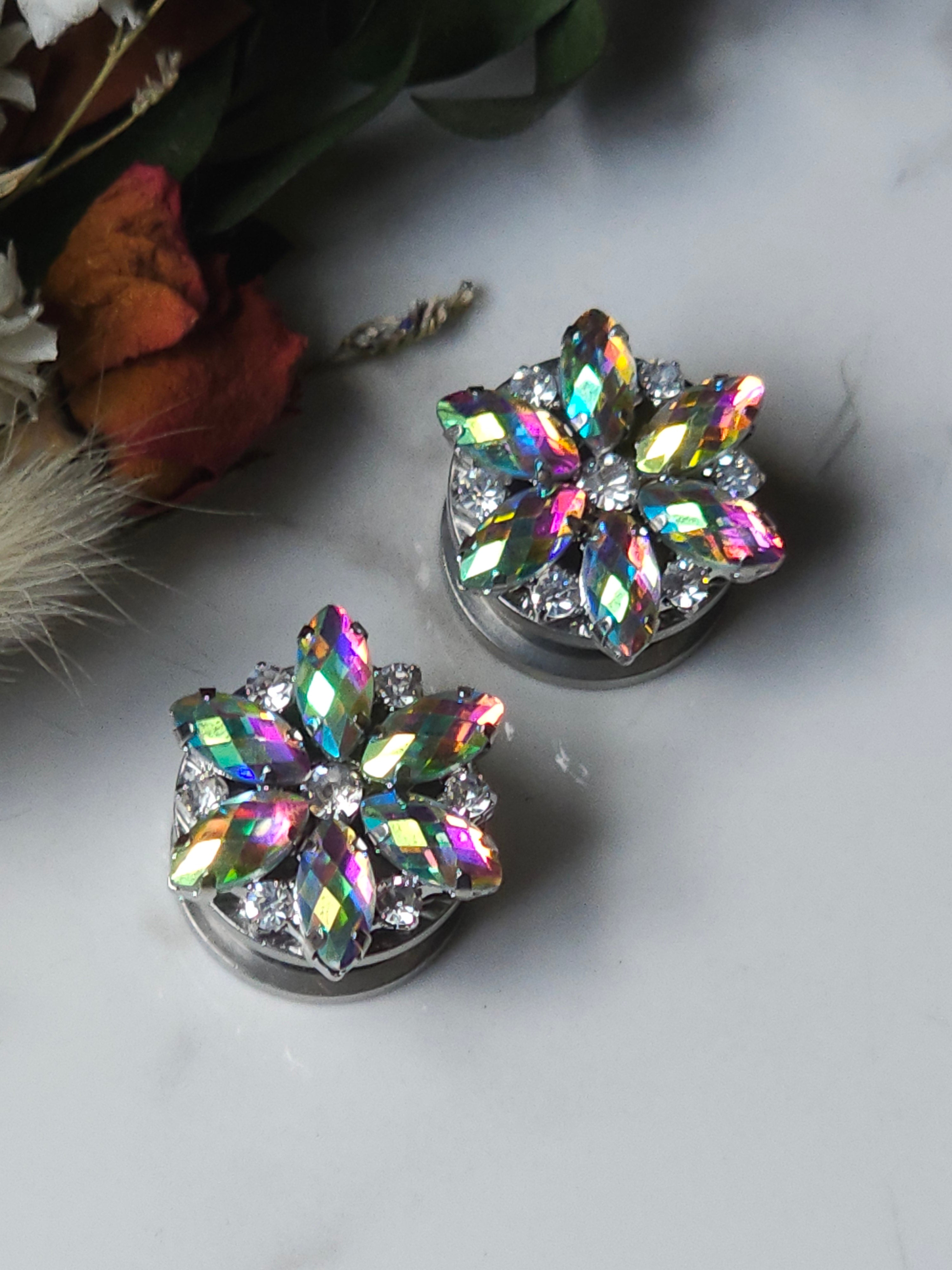 Vintage style plugs
