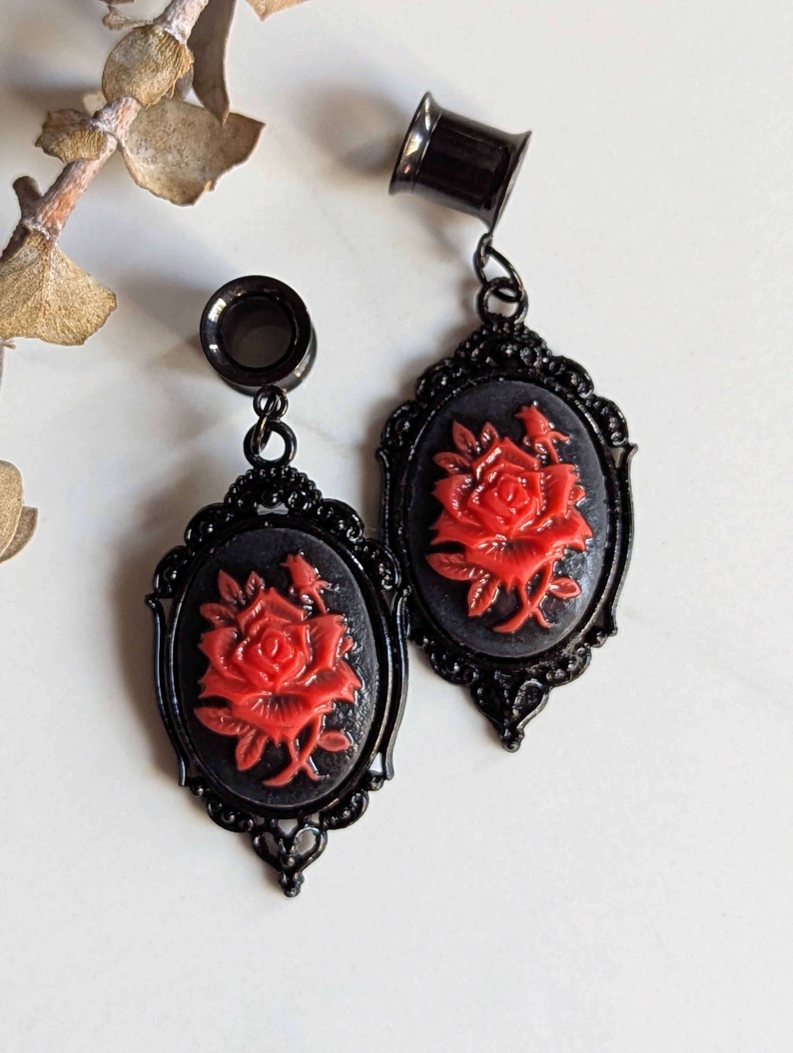 Rose Cameo dangle gauges