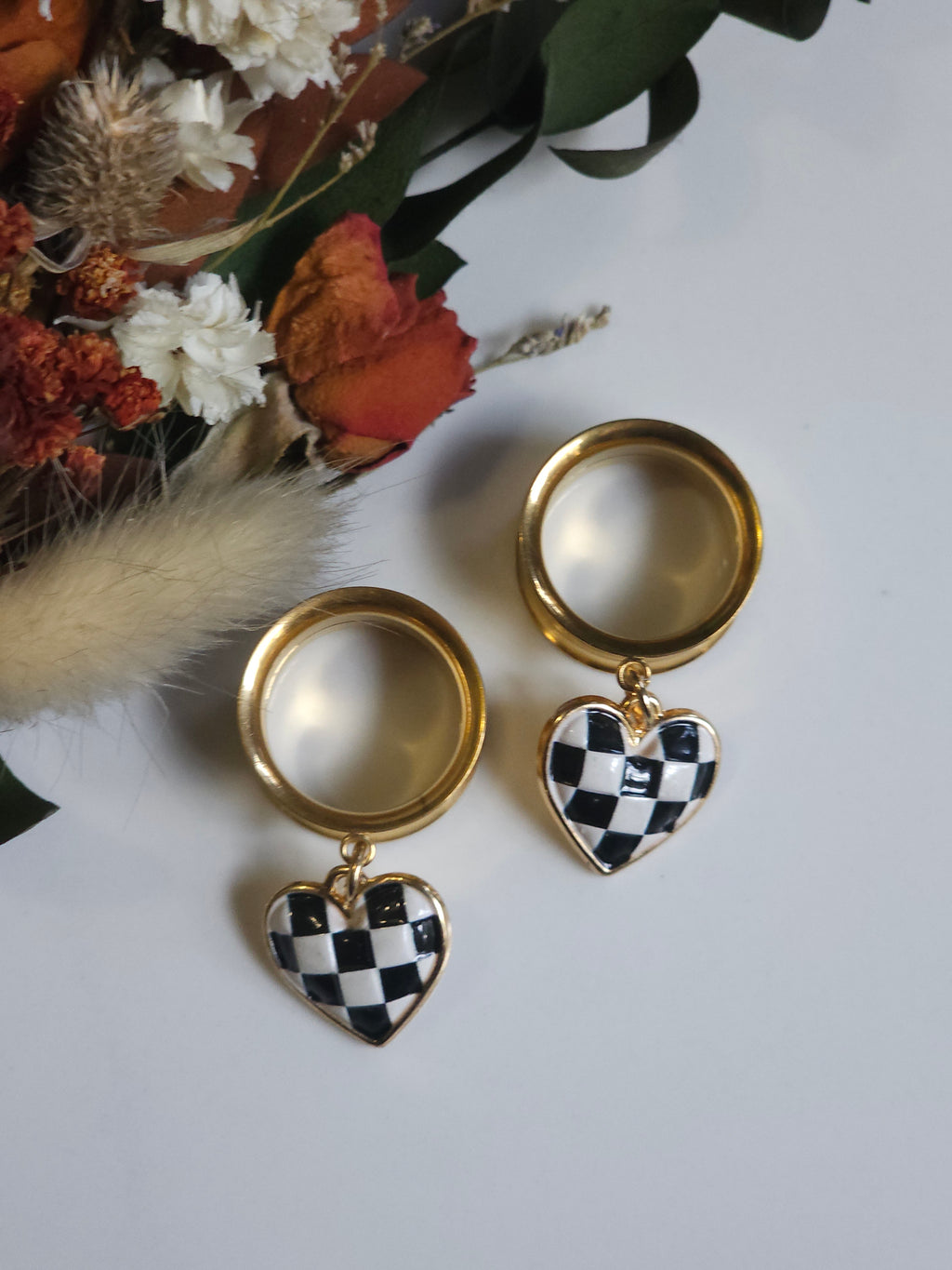 Checkered heart Dangle Gauges
