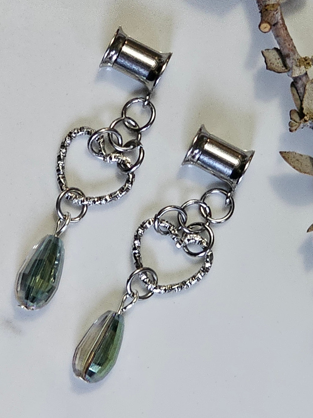 Moving heart dangle gauges